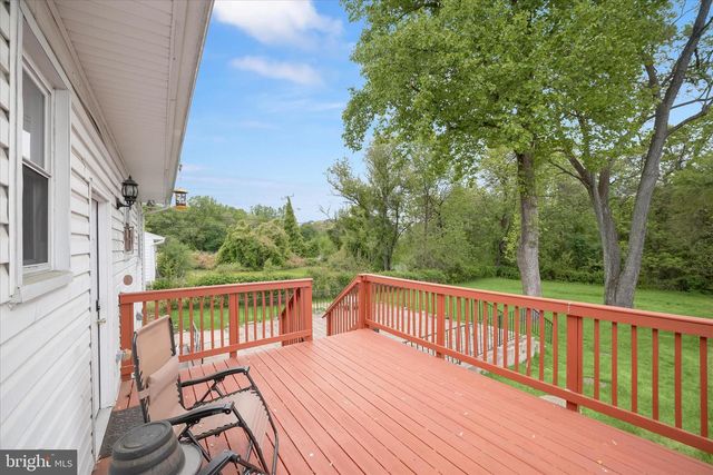 7403 LOCUST DR, Hanover, MD 21076