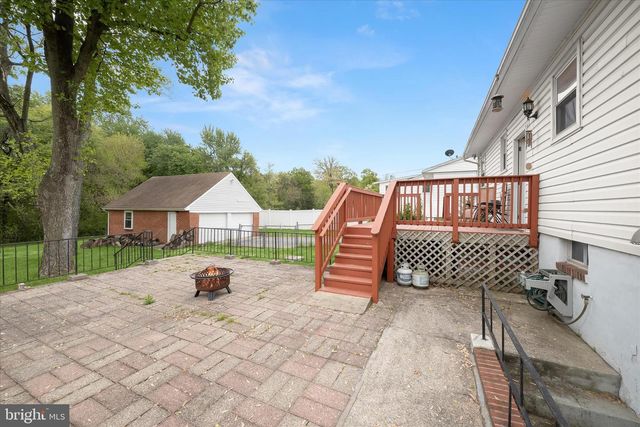 7403 LOCUST DR, Hanover, MD 21076