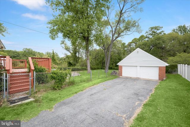 7403 LOCUST DR, Hanover, MD 21076