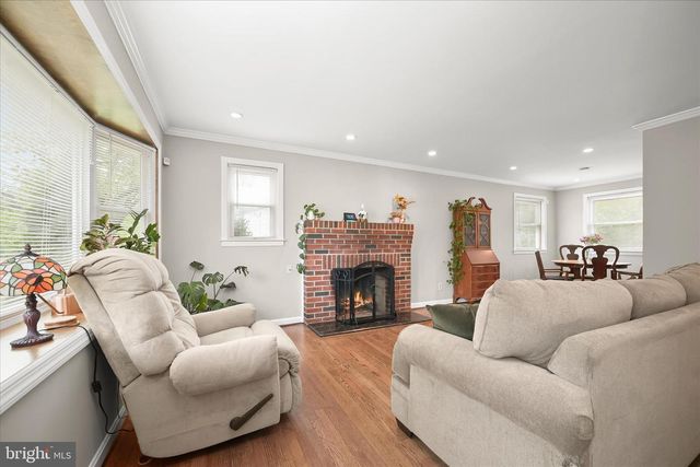 7403 LOCUST DR, Hanover, MD 21076