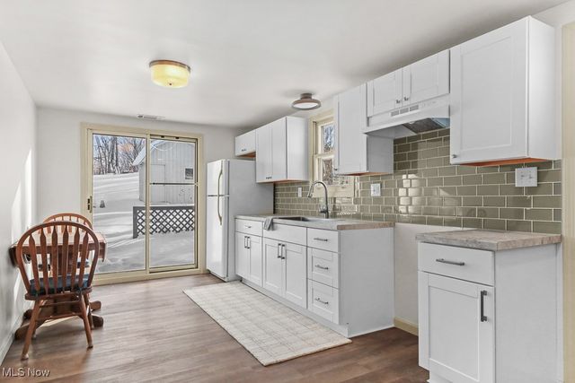 961 Crestline Drive, Akron, OH 44312