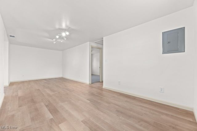 961 Crestline Drive, Akron, OH 44312