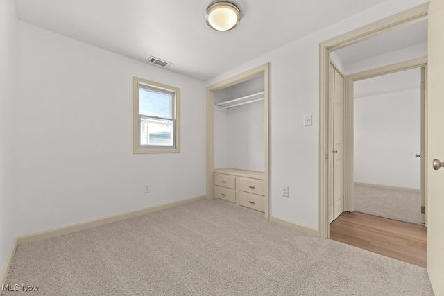 961 Crestline Drive, Akron, OH 44312