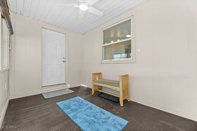 961 Crestline Drive, Akron, OH 44312