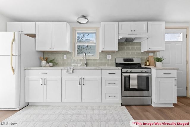 961 Crestline Drive, Akron, OH 44312