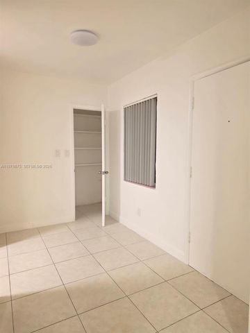 9490 E Bay Harbor Dr 102, Bay Harbor Islands, FL 33154