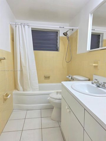 9490 E Bay Harbor Dr 102, Bay Harbor Islands, FL 33154