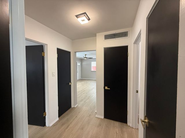 7008 Baring Avenue, Hammond, IN 46324