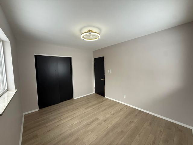 7008 Baring Avenue, Hammond, IN 46324