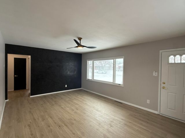 7008 Baring Avenue, Hammond, IN 46324