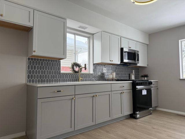 7008 Baring Avenue, Hammond, IN 46324