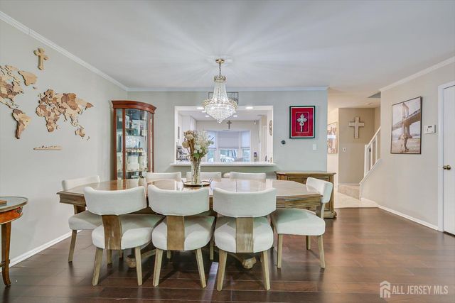 199 Applegate Lane, East Brunswick, NJ 08816