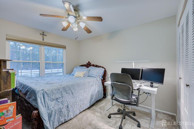 199 Applegate Lane, East Brunswick, NJ 08816