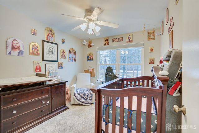 199 Applegate Lane, East Brunswick, NJ 08816