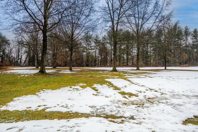 199 Applegate Lane, East Brunswick, NJ 08816