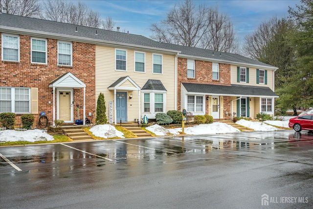 199 Applegate Lane, East Brunswick, NJ 08816