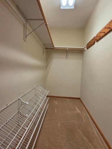 5006 Greens Drive NW, Rochester, MN 55901