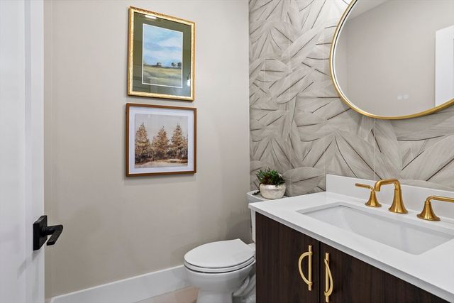 236 Fairhaven Rd, Concord, MA 01742