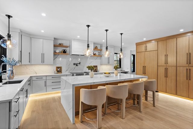 236 Fairhaven Rd, Concord, MA 01742