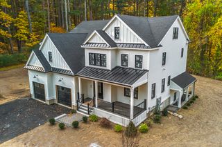 236 Fairhaven Rd, Concord, MA 01742