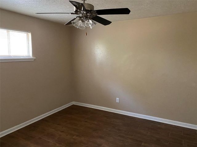 760 Cline Street 14, Huntsville, TX 77340