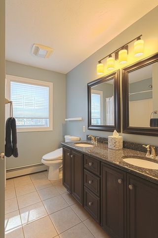 17 Foster Ct, Gardner, MA 01440