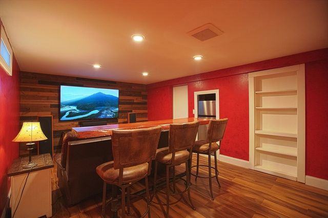 17 Foster Ct, Gardner, MA 01440