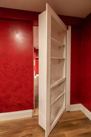 17 Foster Ct, Gardner, MA 01440