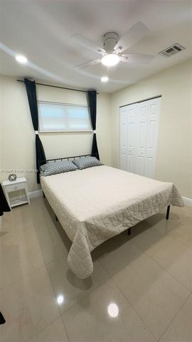 4617 SW 24th Ave, Dania Beach, FL 33312