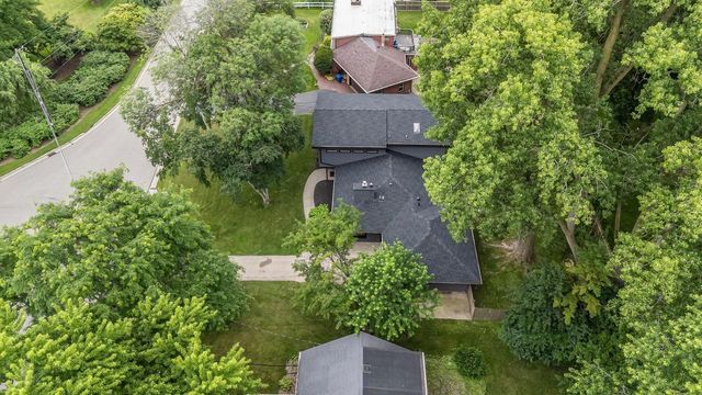 379 WILLOW LANE, Menasha, WI 54952