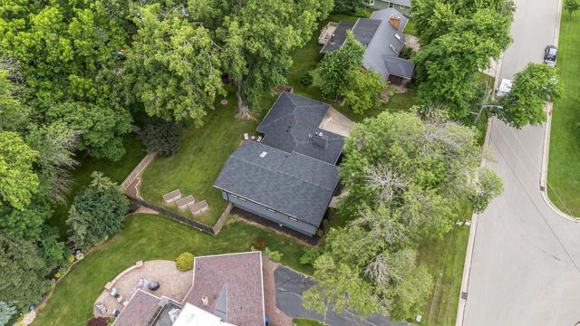 379 WILLOW LANE, Menasha, WI 54952