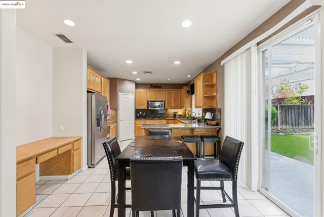 2076 Catalpa Way, Antioch, CA 94509