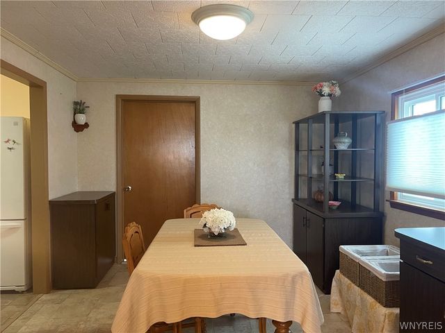 33 Moreland Street, Buffalo, NY 14206