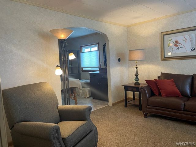 33 Moreland Street, Buffalo, NY 14206