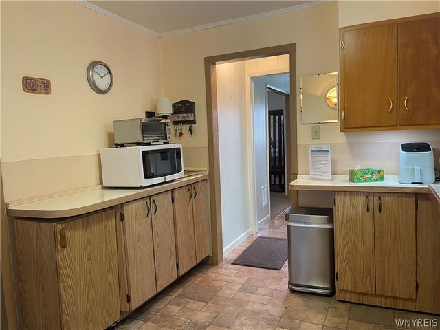 33 Moreland Street, Buffalo, NY 14206