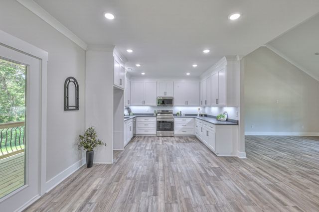 3931 Taylors Store Rd, Hampshire, TN 38461