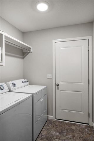 862 S Cattail Cir, Haysville, KS 67060