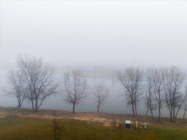 862 S Cattail Cir, Haysville, KS 67060