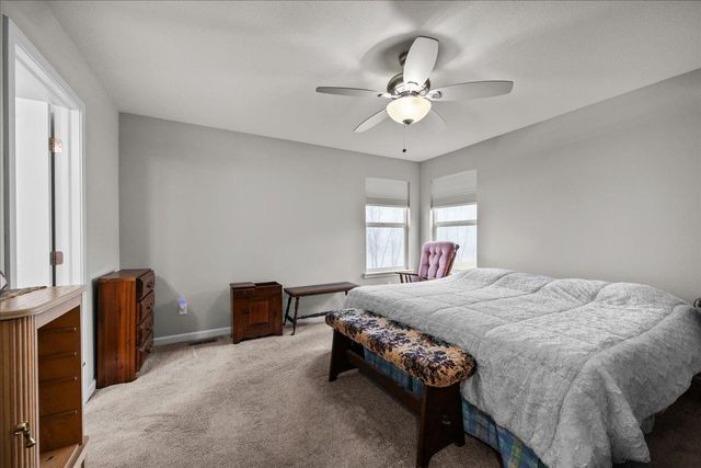 862 S Cattail Cir, Haysville, KS 67060