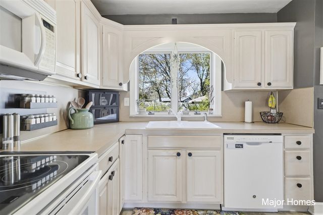 1017 Lamberton Street, Grand Rapids, MI 49505