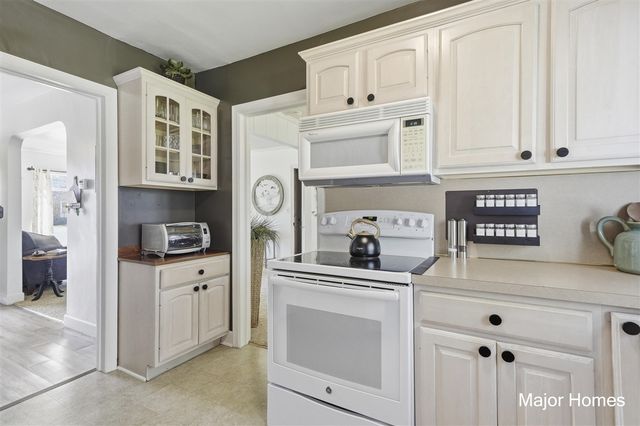 1017 Lamberton Street, Grand Rapids, MI 49505