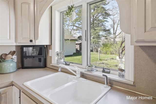 1017 Lamberton Street, Grand Rapids, MI 49505