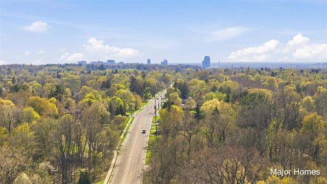 1017 Lamberton Street, Grand Rapids, MI 49505