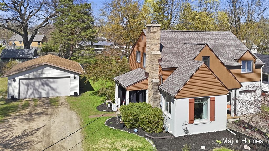 1017 Lamberton Street, Grand Rapids, MI 49505