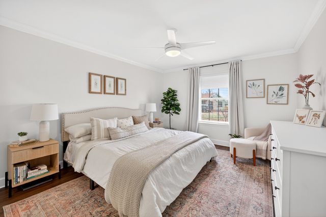 709 Ashworth Cir, Nashville, TN 37211