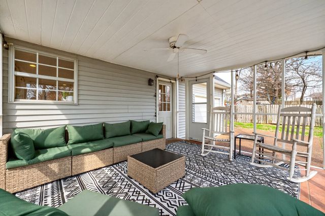 709 Ashworth Cir, Nashville, TN 37211