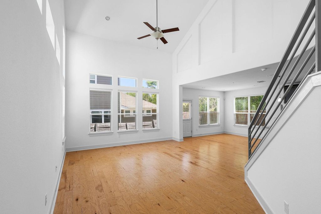 7208 Bertram CT, Austin, TX 78741