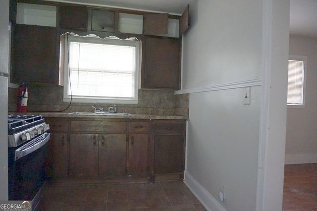1472 Elizabeth Lane, East Point, GA 30344