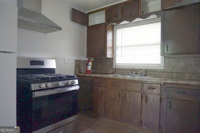 1472 Elizabeth Lane, East Point, GA 30344
