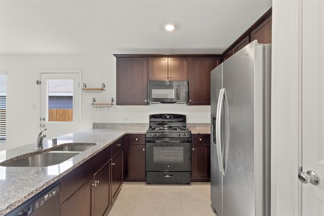 3702 Haydon Hill Road, Crandall, TX 75114